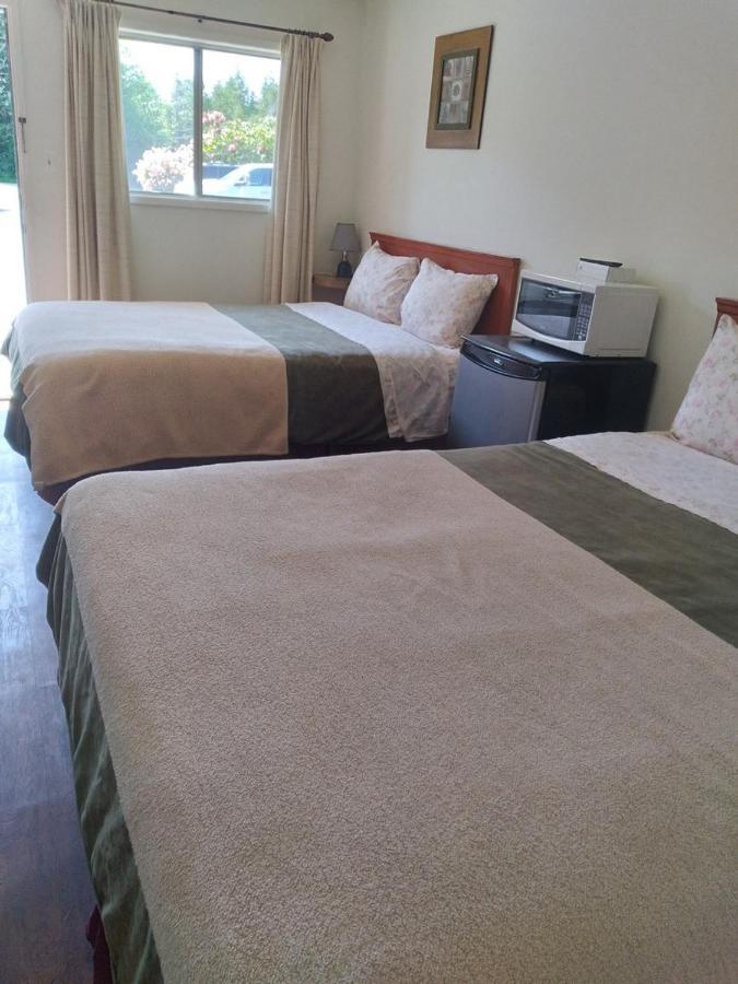 Dolphin Motel Tofino Kültér fotó